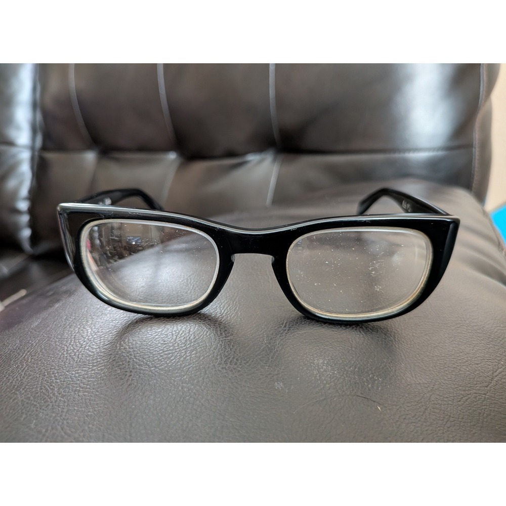 Vintage Universal Black Mens 5 3/4 Eye Glasses Frames 48-22